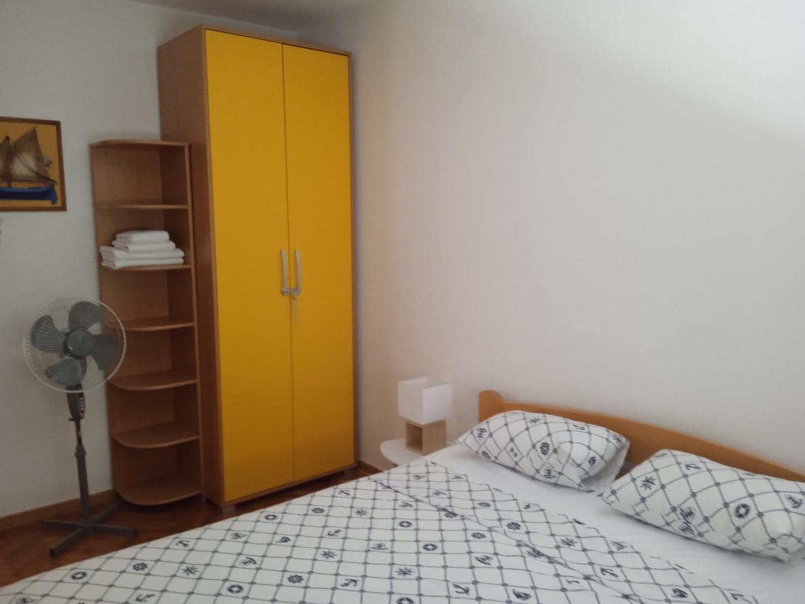 M&I Apartment Котор Екстериор снимка