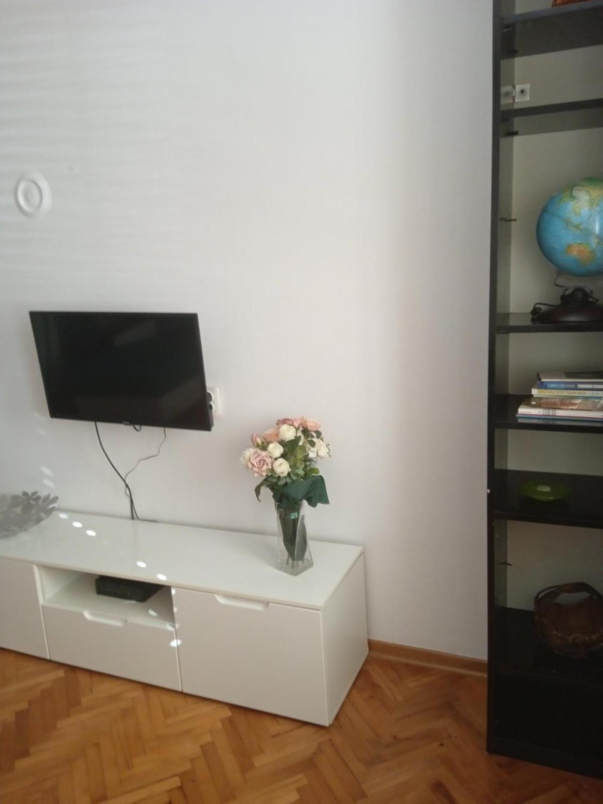 M&I Apartment Котор Екстериор снимка